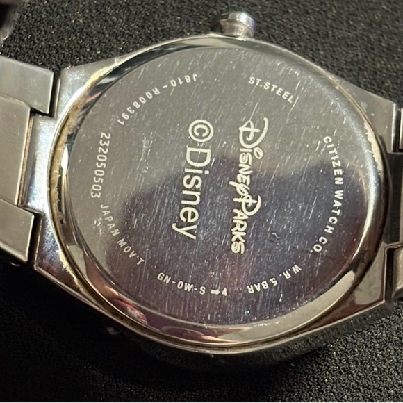 Disney citizen men’s grumpy collector watch stainless steel - Picture 5 of 10